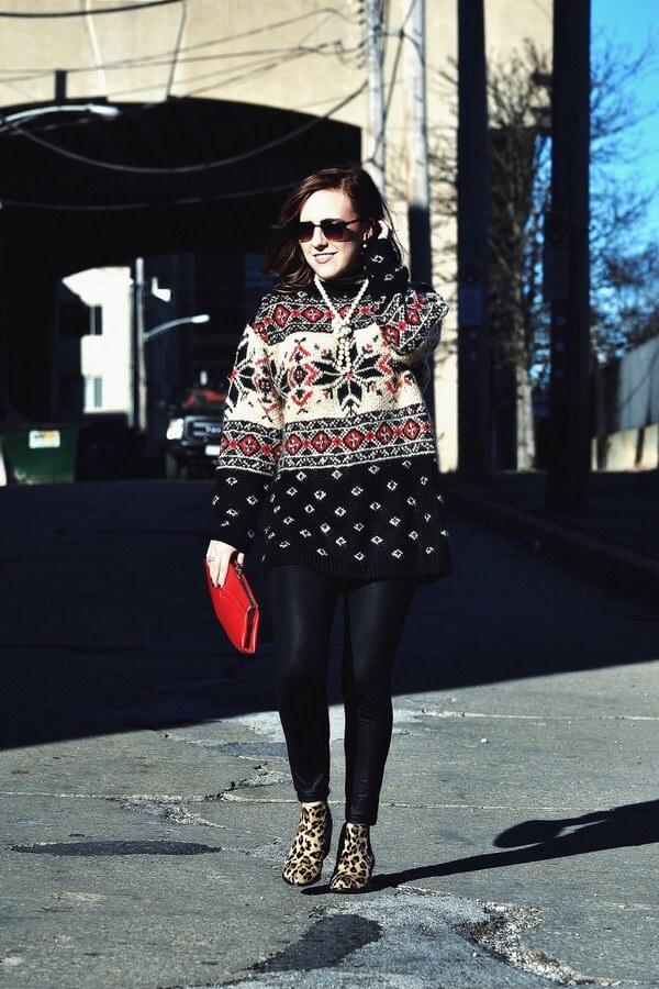 Shelley Duffy's Oversized Sweater — Alex Duffy of Duffy Dossier, 90s clothing, microblogger