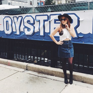 Alex Duffy of Duffy Dossier — What I Wore to Oyster Fest Chi, top social media influencers, instagram influencers